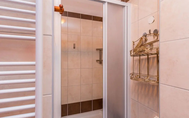 Modern Apartment in Pula With Swimming Pool