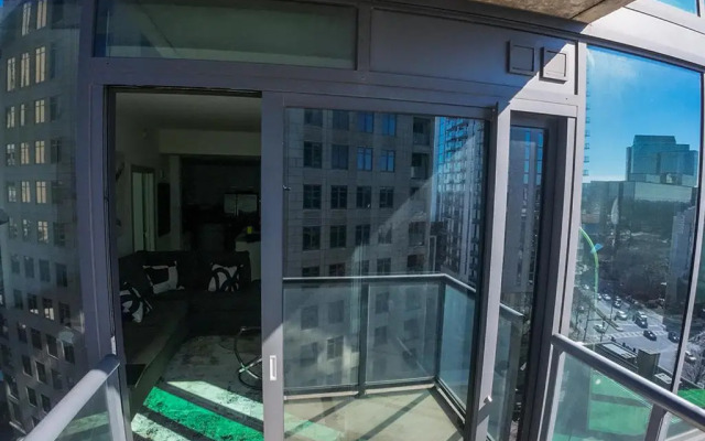 Cyan on Peachtree