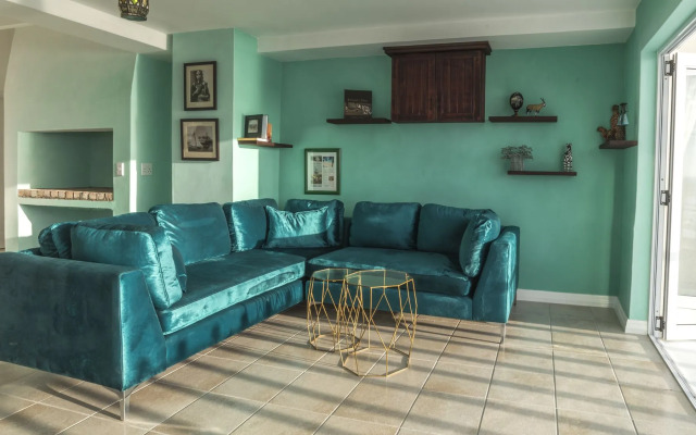 Villa Maji Bed & Breakfast