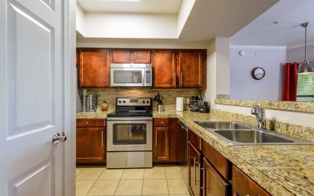 Signature 2 Bedroom Condo by RedAwning