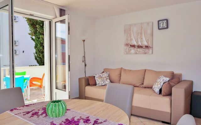 Apartment Kira Rogoznica/Ražanj