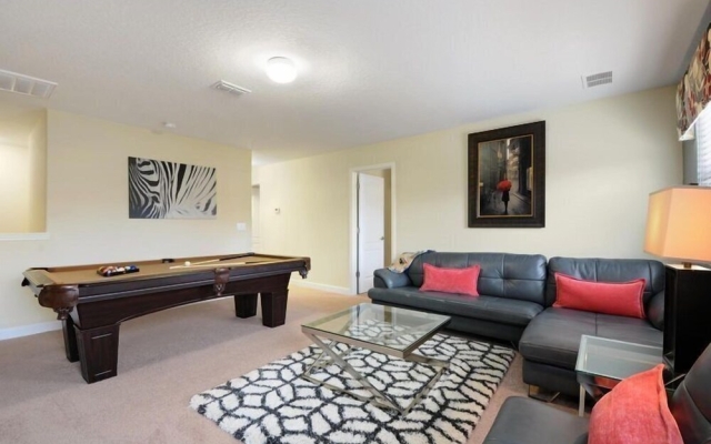 6BR 6BA Villa In ChampionsGate