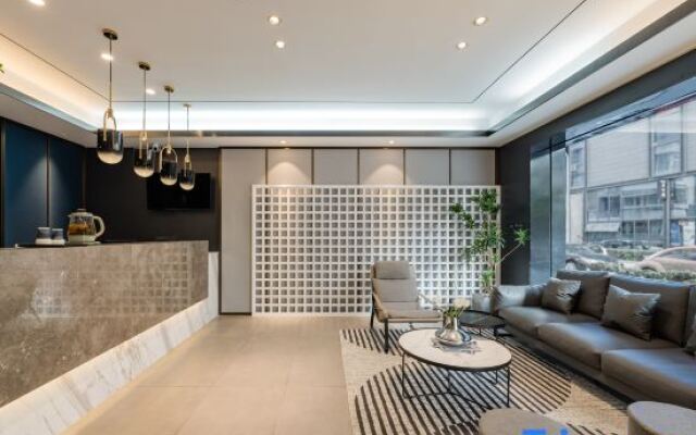 New Century Meitu Hotel (Ningbo Tianyi Square, Gulou Metro Station)