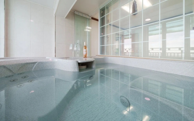 Youngduk Sea & Spa Pension