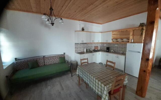 Mama's Home, Kallirachi Village