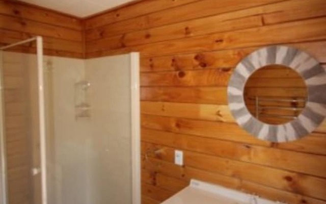 13a Leamington Street