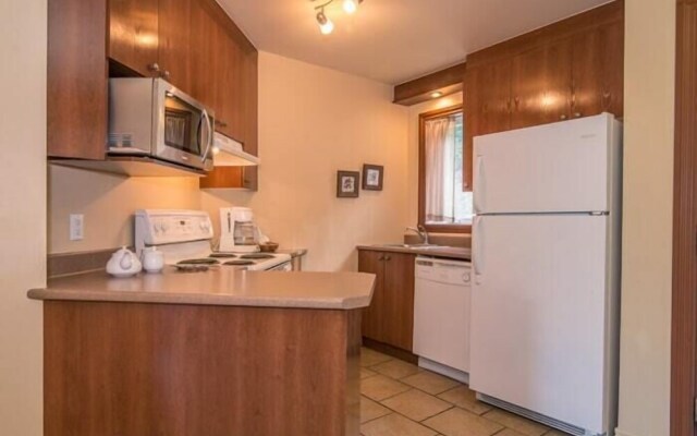 GetAways at Club GeoPremiere