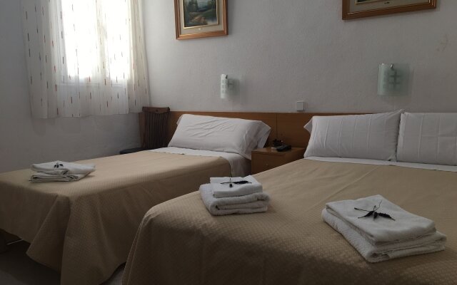 Hostal R. Lido