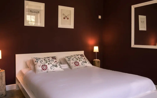 Holiday Home With Private Pool and Deer Park