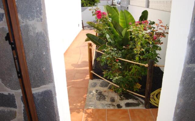 Paradise Apartment 1 Minute from the beach