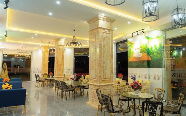 Golden Hotel 2