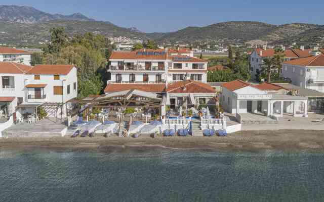 Potokaki Beachfront Hotel