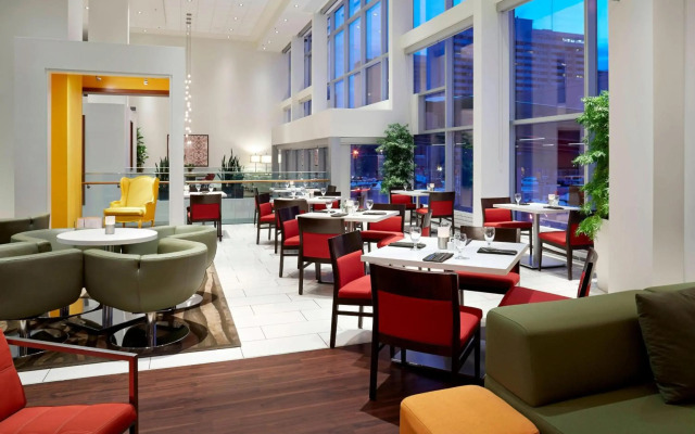 Delta Hotels by Marriott Ottawa City Centre