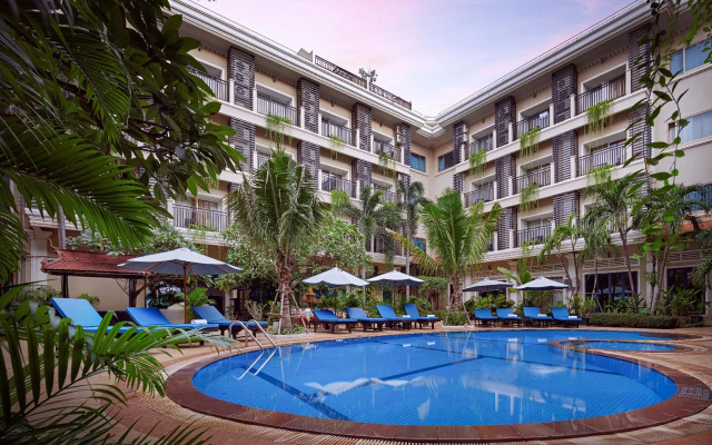 Angkor Holiday Hotel