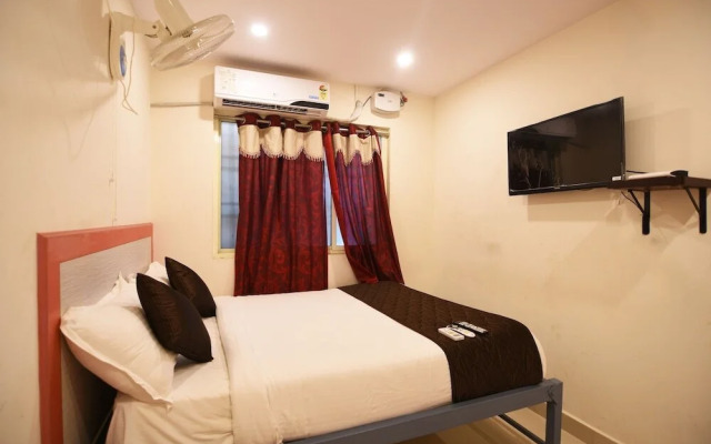 Ulo R2 Banquet and Room