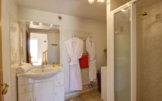 Gîte Les Salles, 6 pièces, 10 personnes - FR-1-496-60