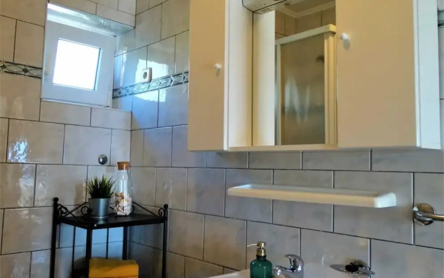 Warm and Welcoming Apartments With Sea View