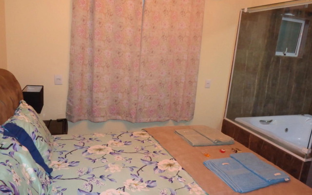 Monte Verde Inn Suítes com Hidromassagem dupla