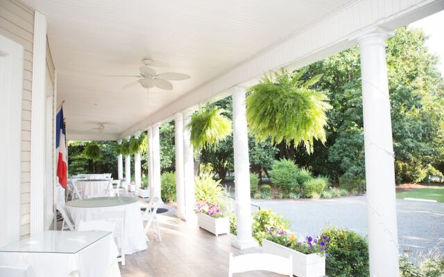 Burke Manor Inn & Pavilion