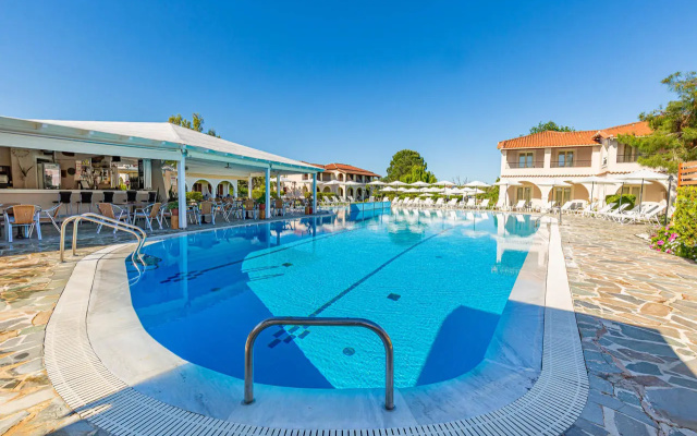 Kamari Apartments