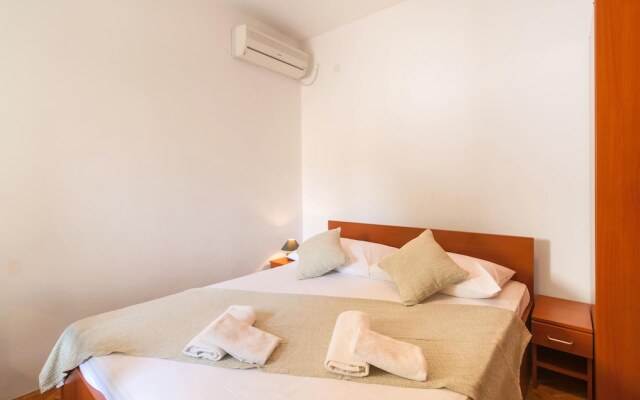 Stunning Home in Podstrana With Wifi and 0 Bedrooms