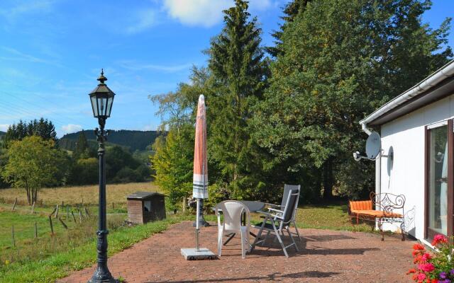 Cozy Holiday Home in Hildfeld with Private Garden