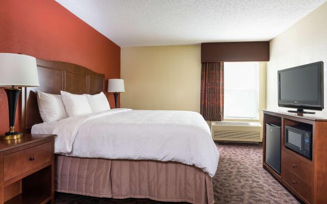 Hampton Inn Mansfield/Ontario