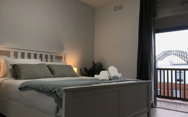 Discover Sydneys Harbour Bridge