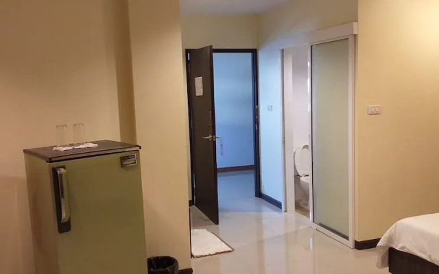 Sirichai Hotel