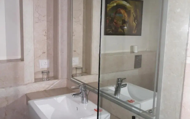 Karon Hotel - Lajpat Nagar