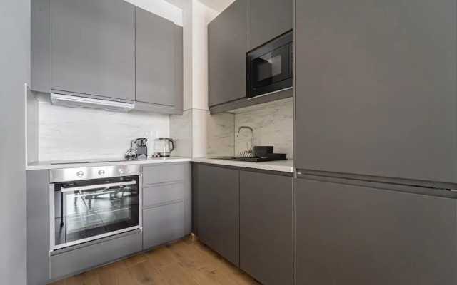 WestSide Garden Apartments by Urbanrent