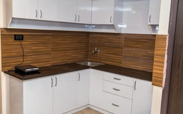 FabHotel Frazer Suites