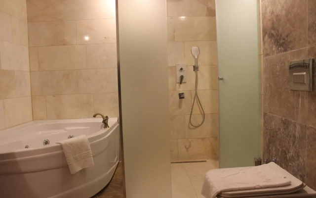 Kayra Cave Suites