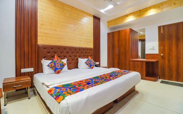 Fabhotel Grand Arya