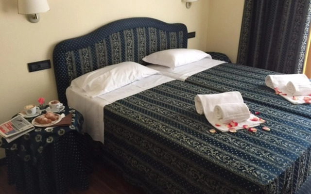 Yachting Hotel Mistral