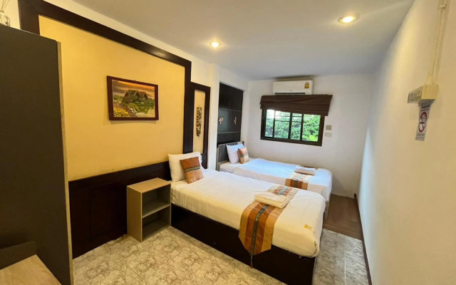 Pai Residence Chiangmai Gate