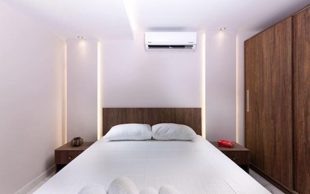 Seashore Stream Suites