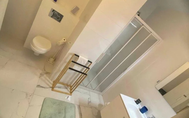 Modern Studio - AC - 2P - Cannes