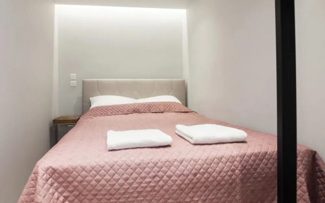Petralona Gem Hotel-Style Studio Balcony