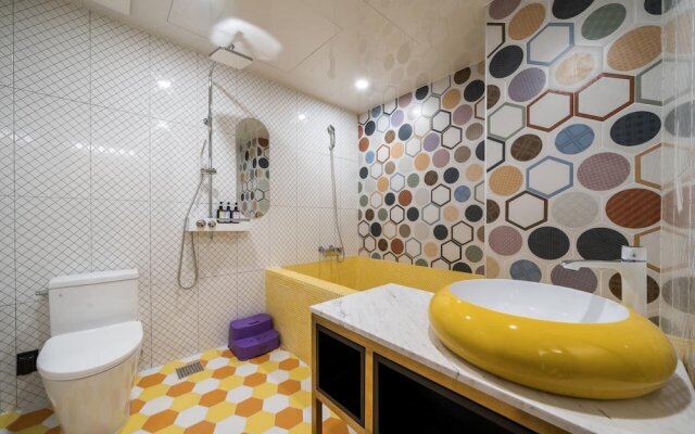Jangyu Almond Kids Hotel