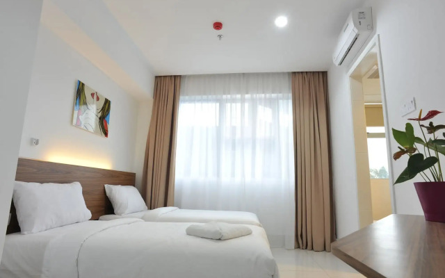 V Hotel