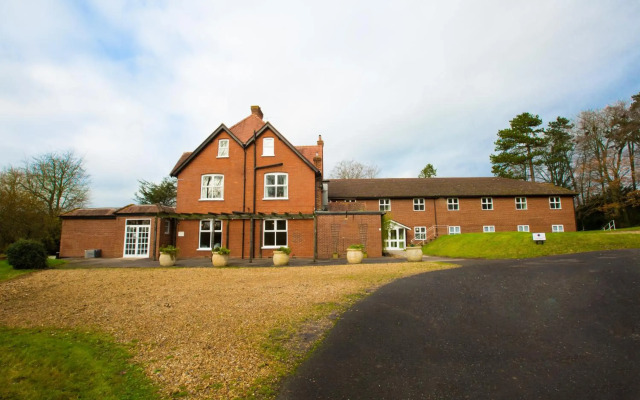 Gray Manor Hotel