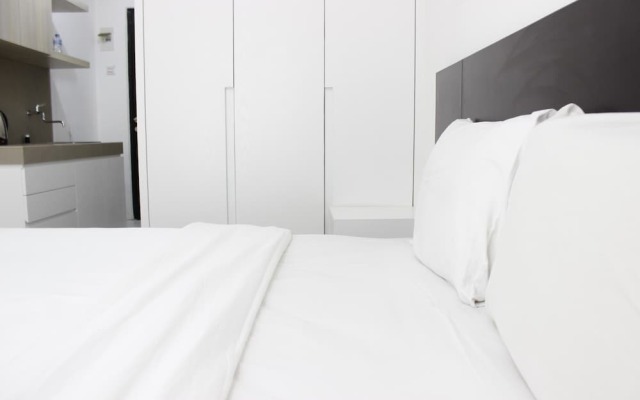 Stylish Studio Room Grand Asia Afrika Apartment