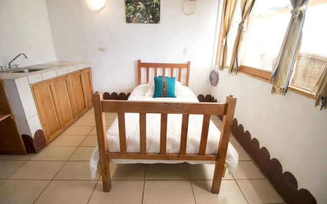 Eco Hotel Uxlabil Atitlan
