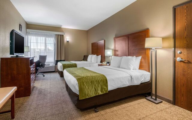 Comfort Inn & Suites Sacramento - University Area