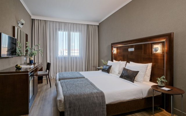 Porto Palace Hotel