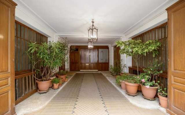 Amazing and Modern Flat for 6 in Le Marais