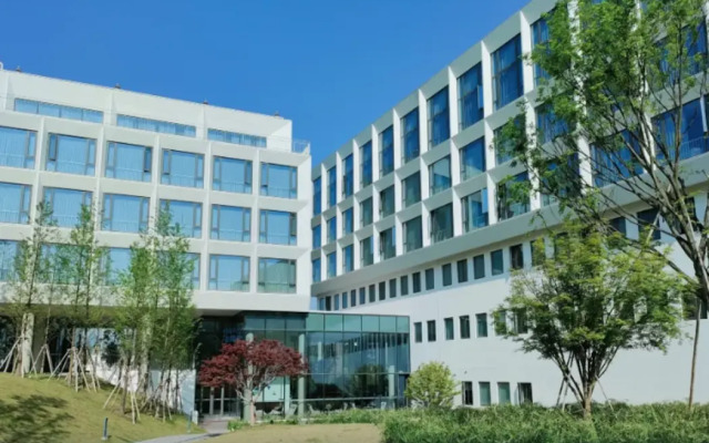 Jiande Aviation Town Maison New Century Resort Hotel