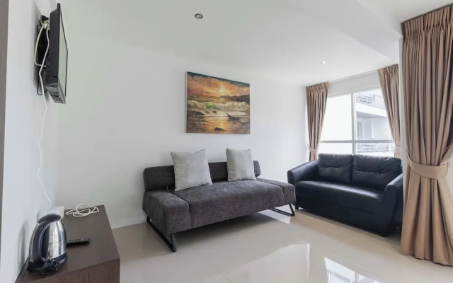 1BR Bathtub Near Beach Prime Spot C229