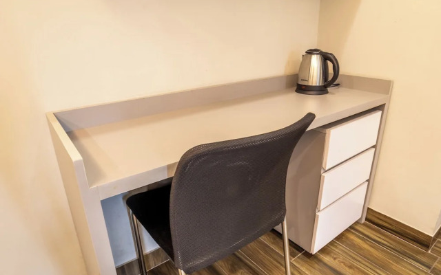 Housr 2 BHK Apartment Sector 41 Gurgaon